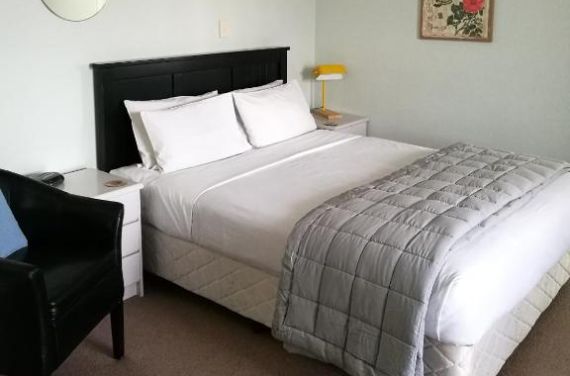 One-Bedroom Apartment with Spa